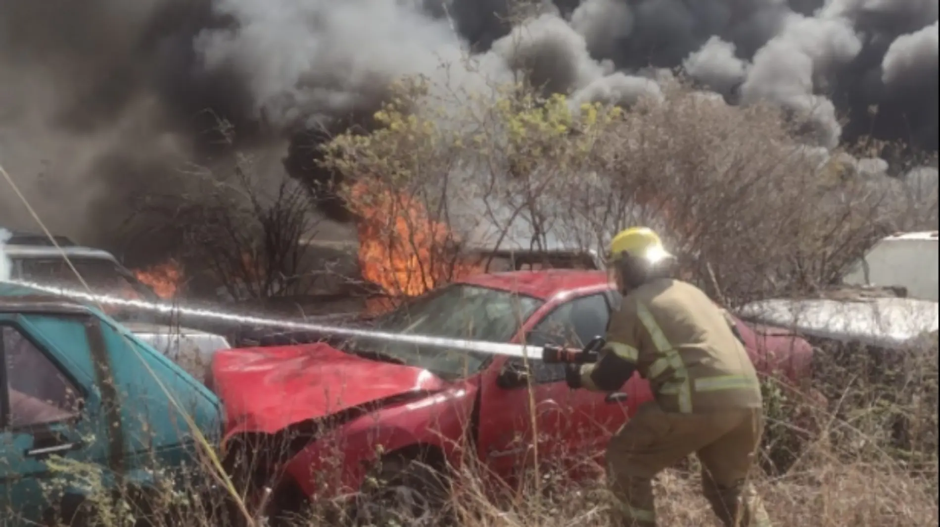 Incendio en corralón